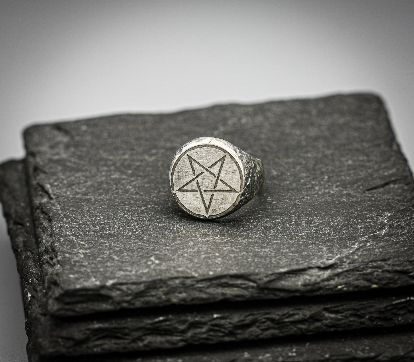 Pentagram sterling silver round signet ring