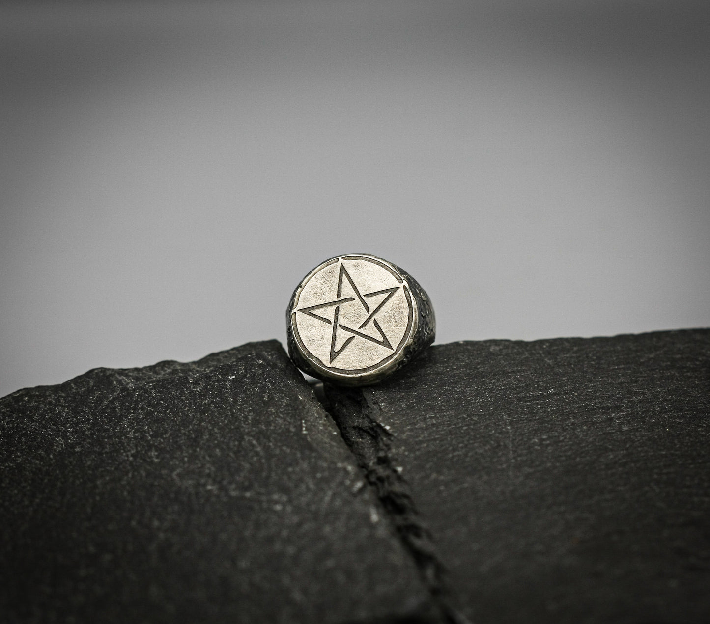 Pentagram sterling silver round signet ring