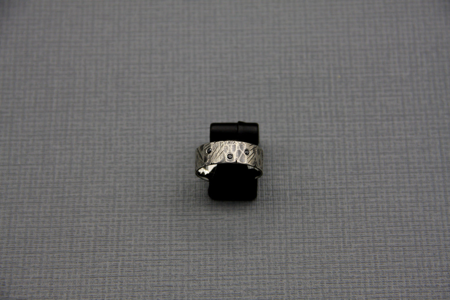 Hammered silver ring, oxidised men band, men ring with black zirconia stones