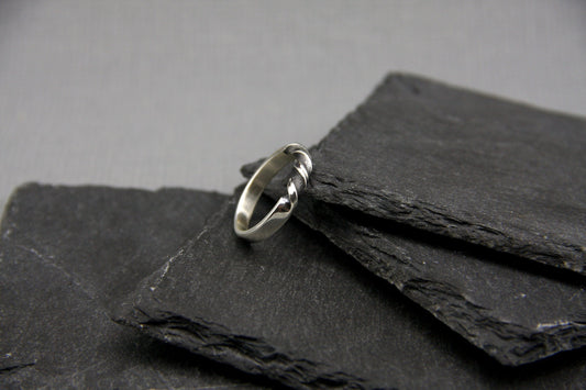 Sterling silver men ring, twisted silver band, everyday unisex ring