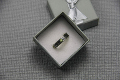 Sterling silver ring with peridot, hammered ring, unique wedding ring