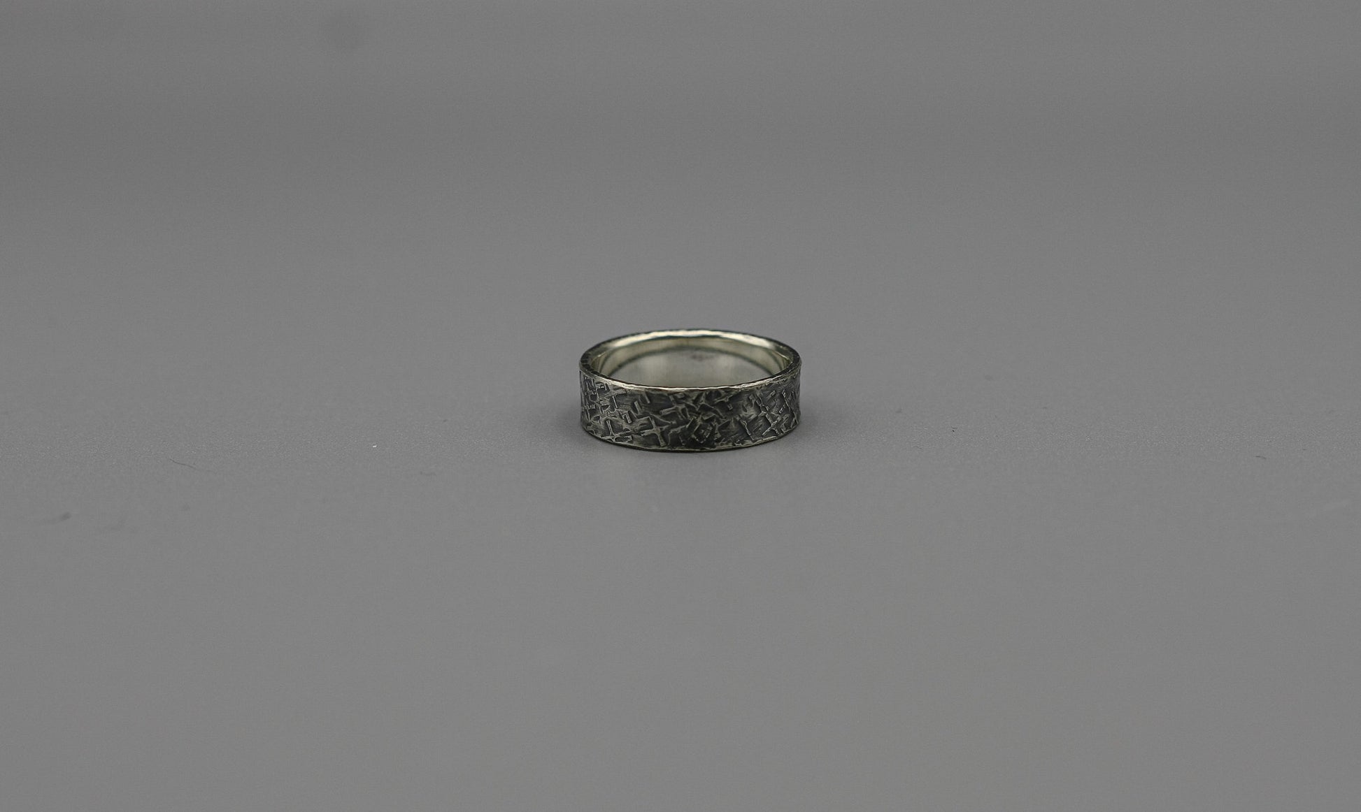 Patterned silver ring, hammered band, unique wedding ring