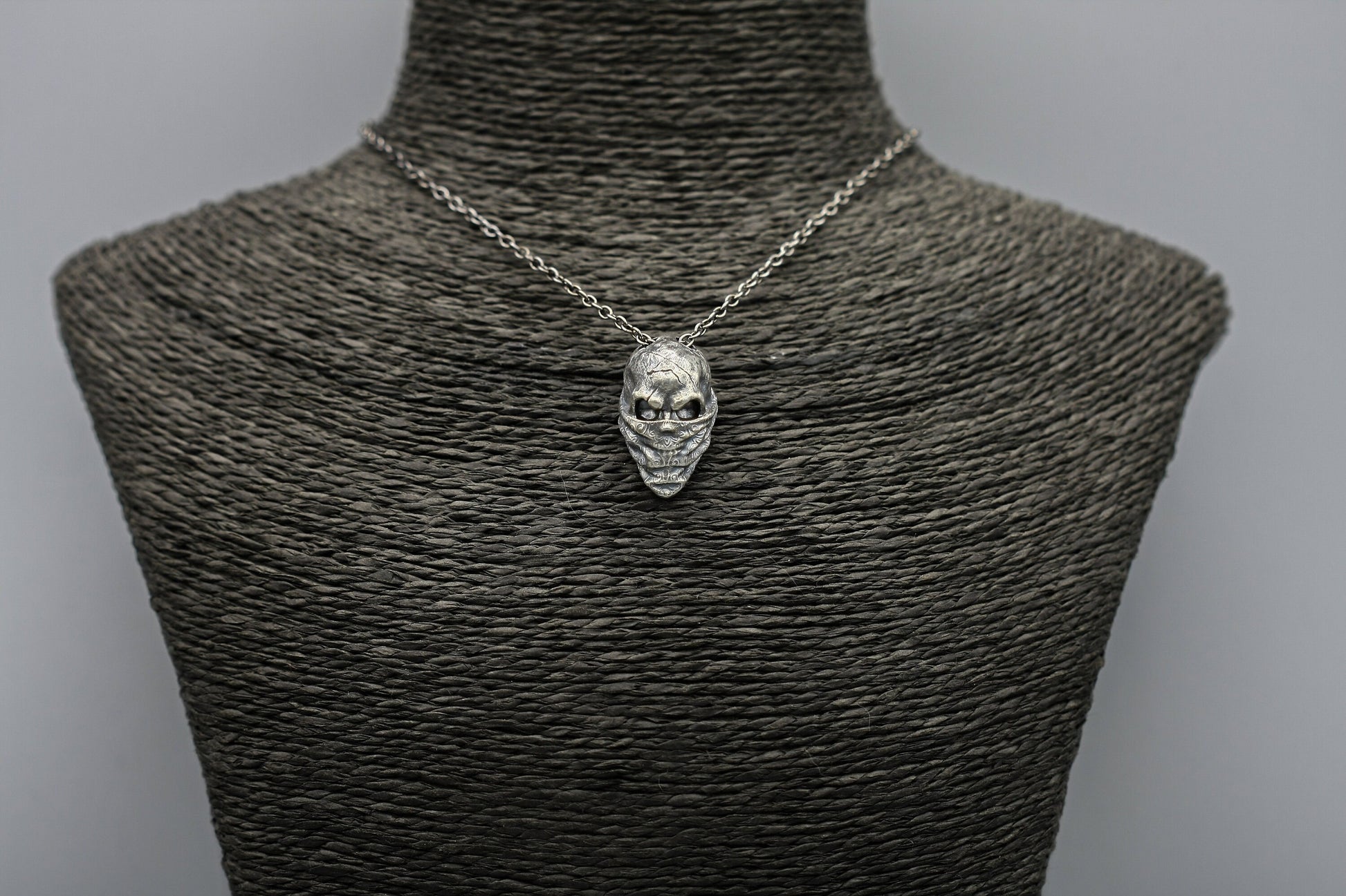 Sterling silver bikers skull pendant, gangster skull necklace