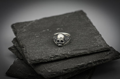 Gothic Skull ring, Sterling silver brutalist band