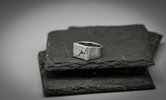 Rough fracture, silver signet ring