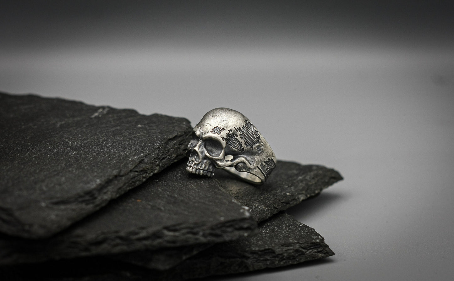 Cyborg skull ring, rocker bicker silver band