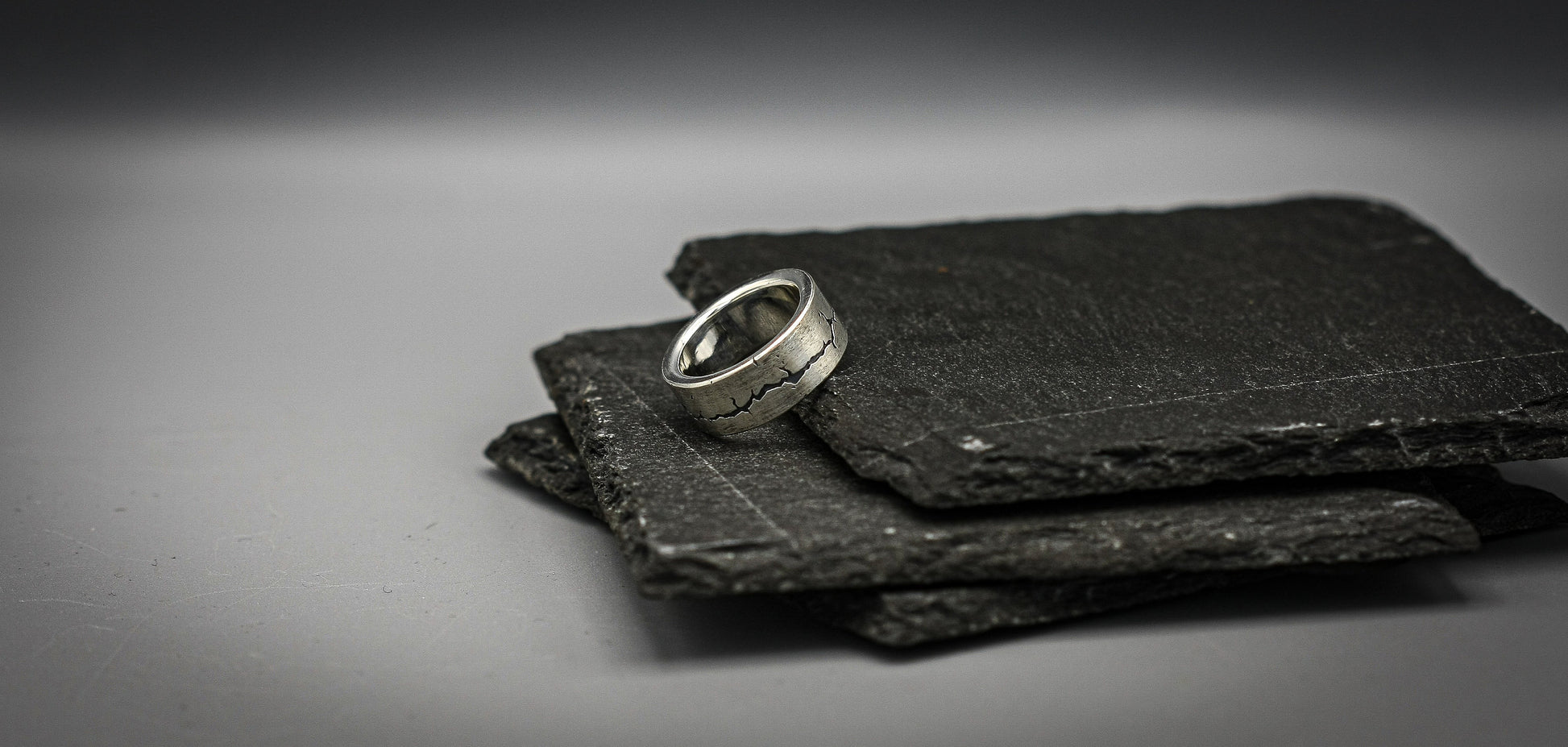 Silver crack ring, men ring band, cleft ring, brutalist ring