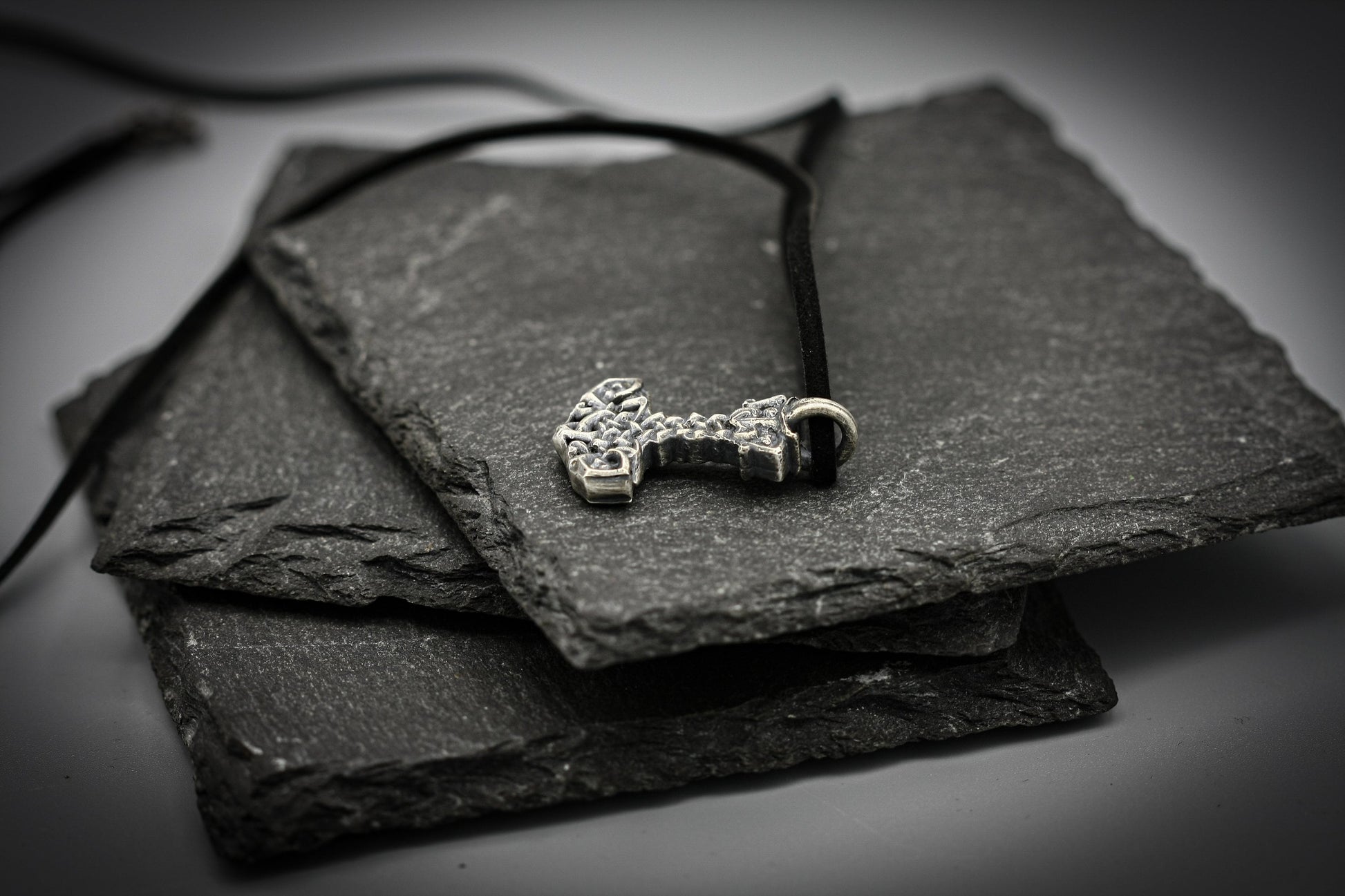 Silver Mjolnir pendant,Thor hammer viking necklace