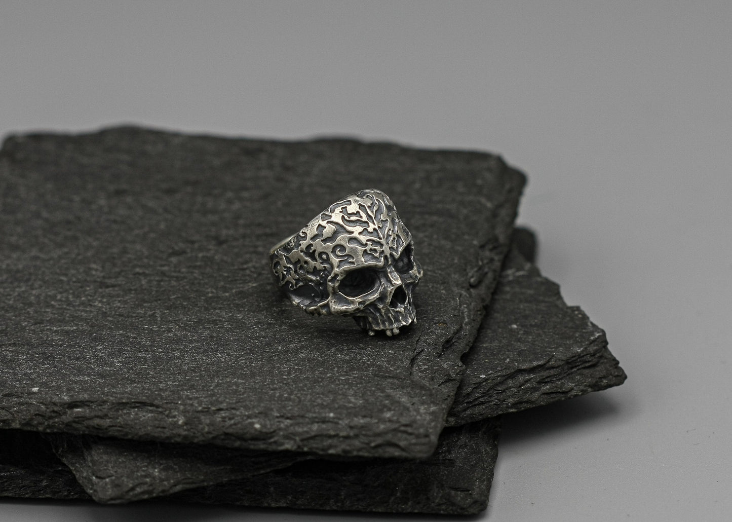 Patterned Brutalist Skull ring, Sterling silver scratched band