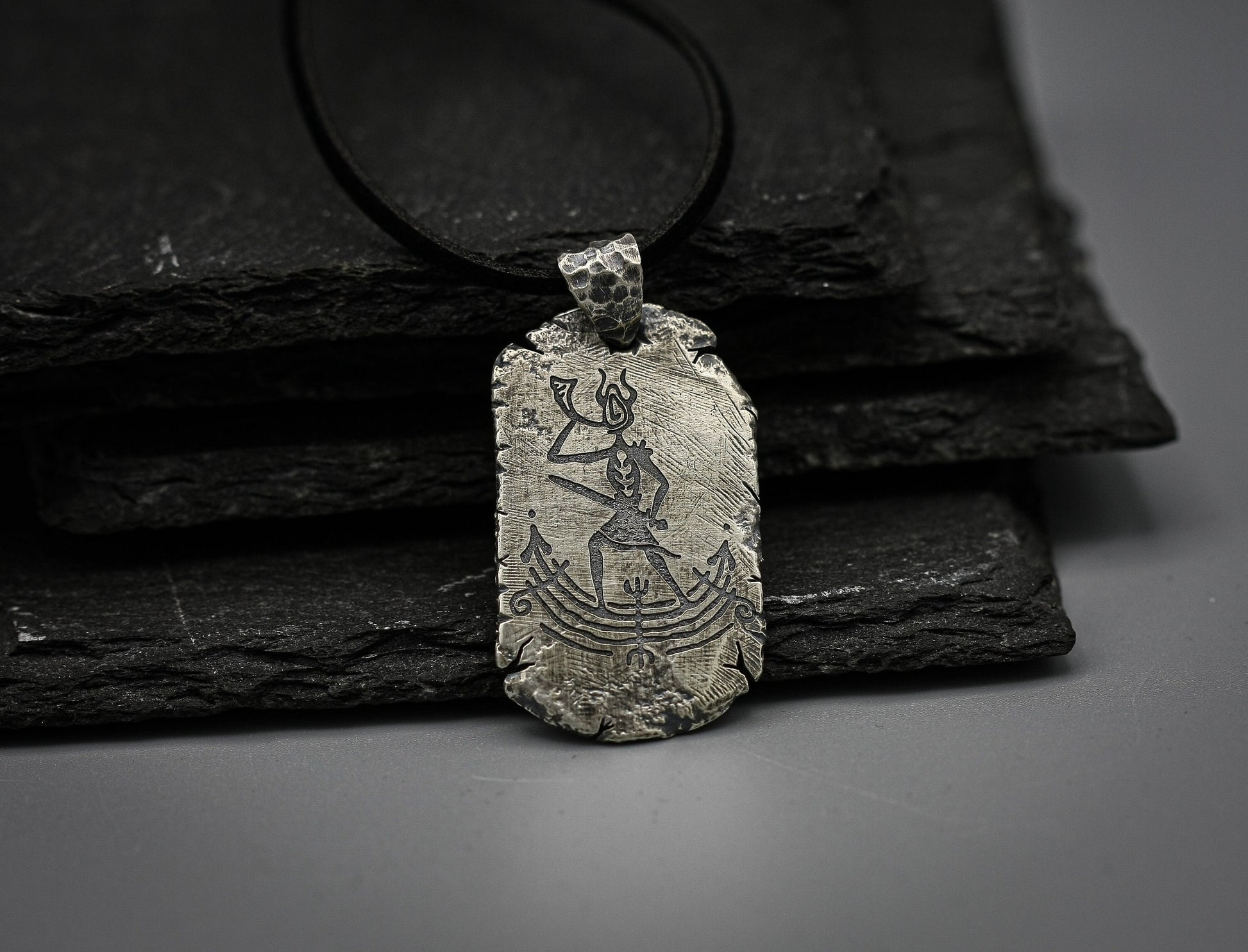 Viking ancient Silver necklace, dog tag pendant