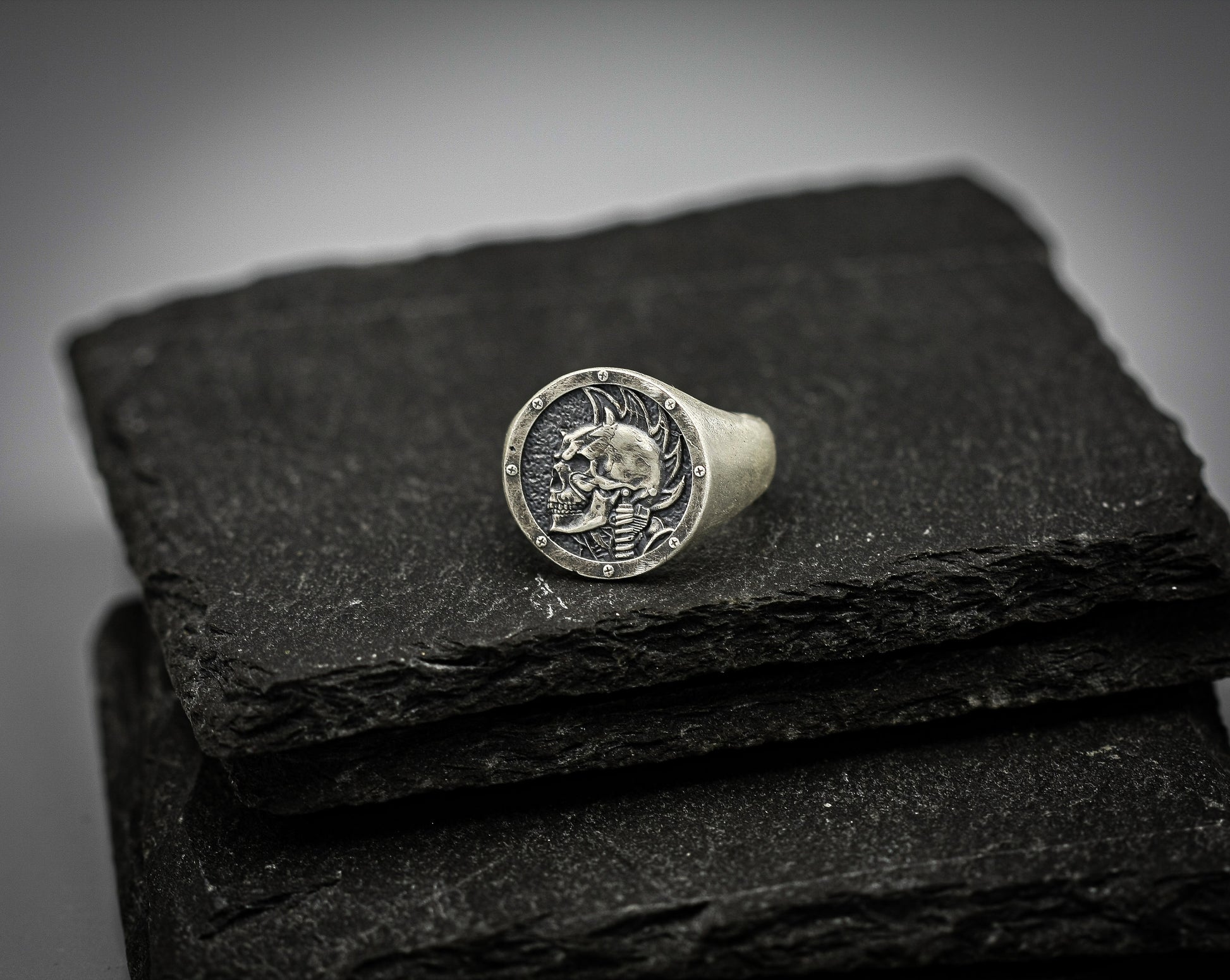 Punk Skull silver signet ring.