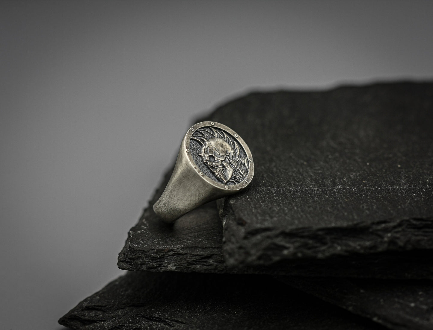 Punk Skull silver signet ring.