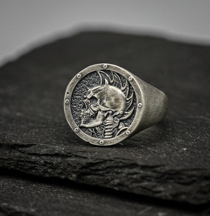 Punk Skull silver signet ring.