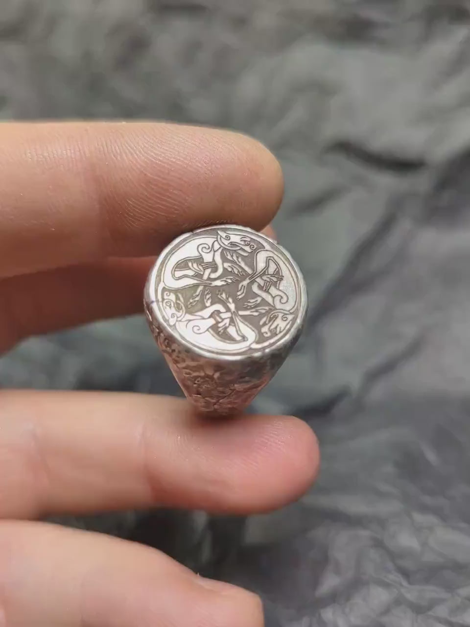 Silver signet ring with Celtic cats symbol engraving