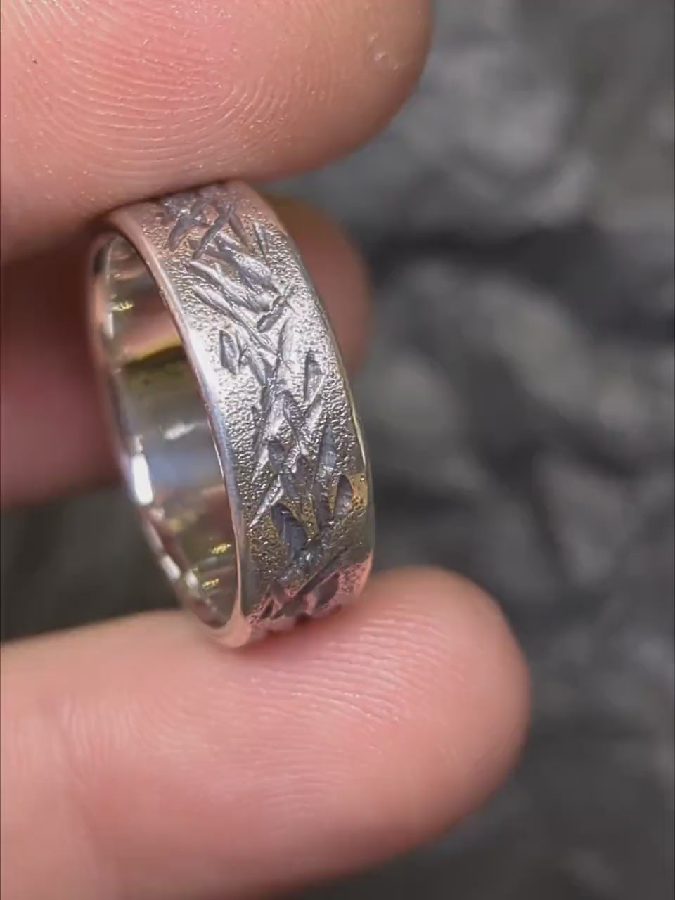 Distressed silver ring, scratched band