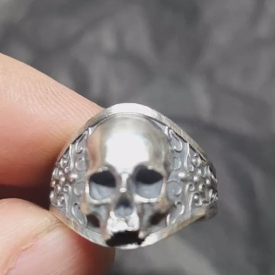 Gothic Skull ring, Sterling silver brutalist band