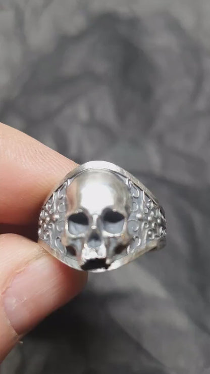 Gothic Skull ring, Sterling silver brutalist band